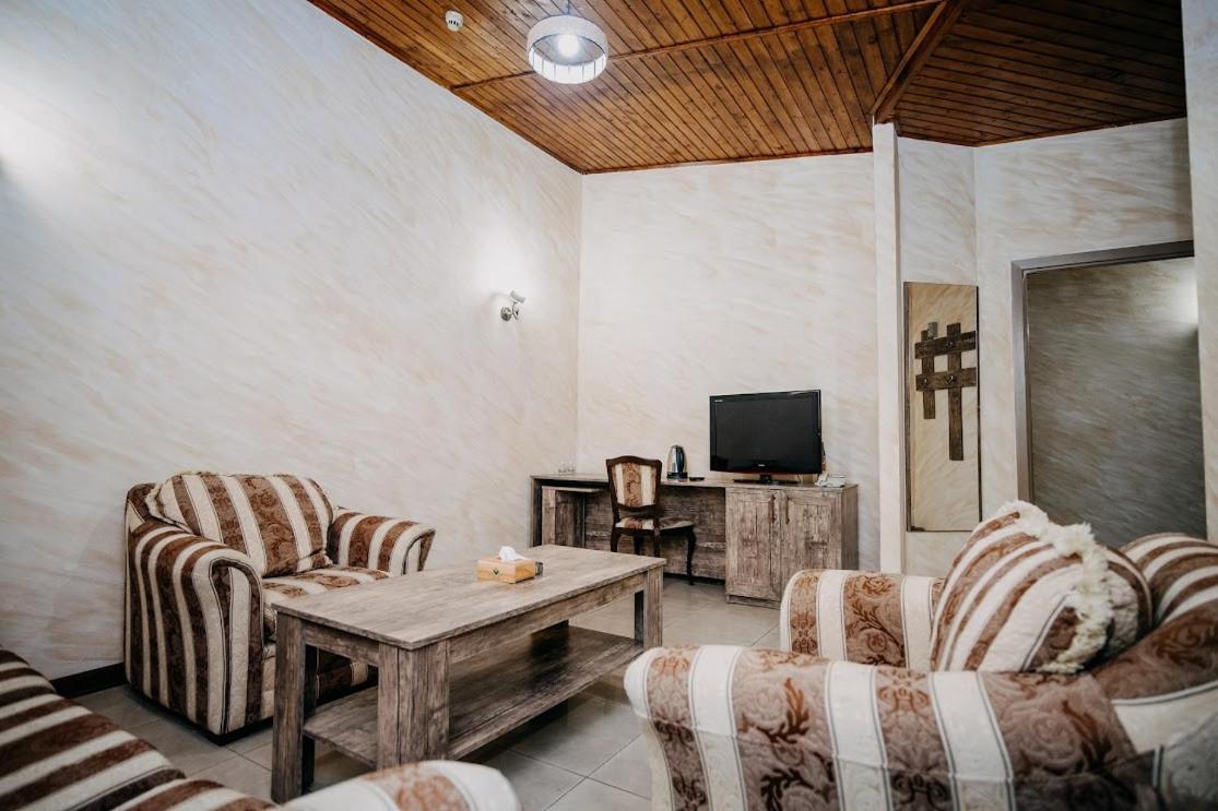 Armenian Village Park Hotel & Free Water Park, Gym Yerevan Ngoại thất bức ảnh
