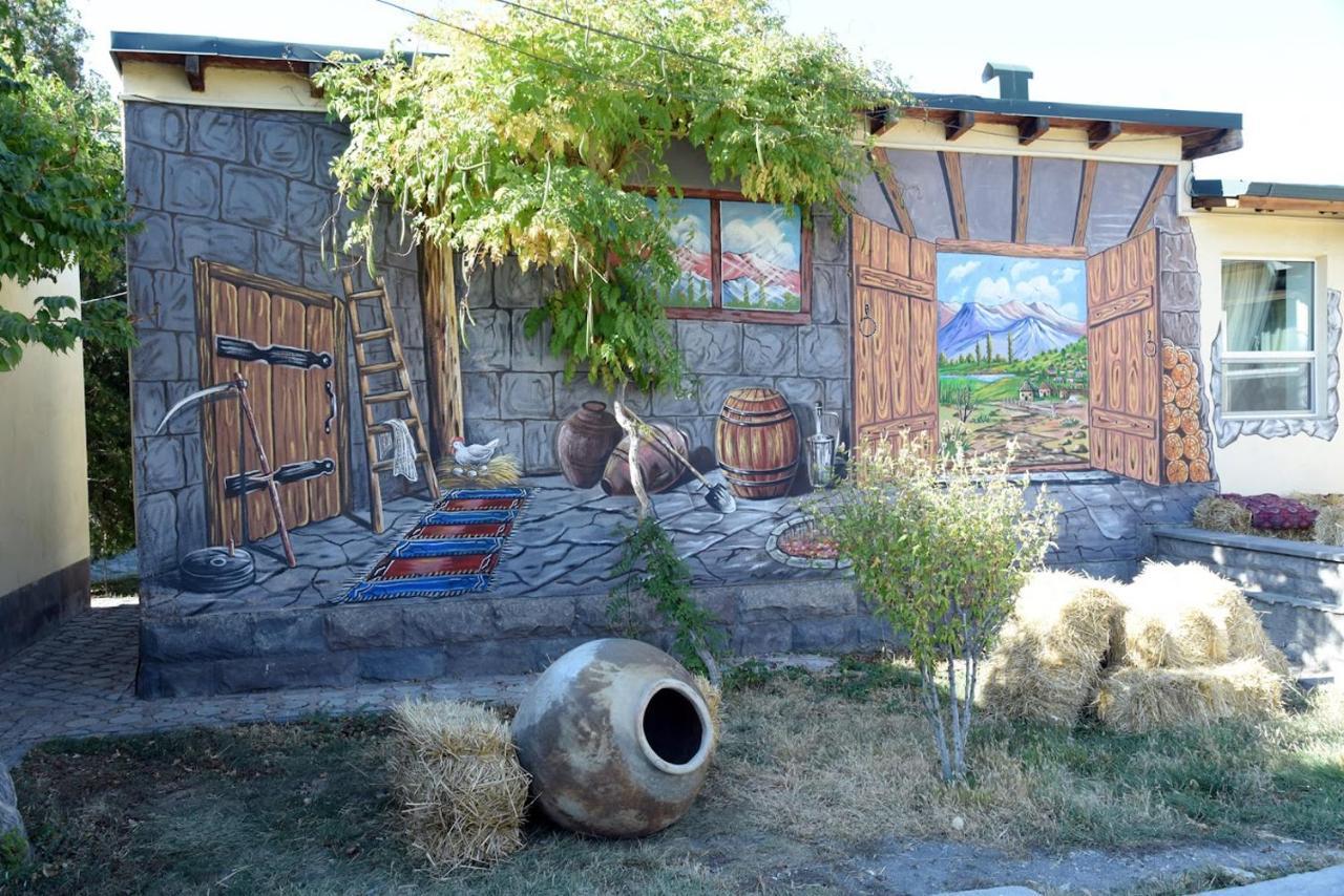Armenian Village Park Hotel & Free Water Park, Gym Yerevan Ngoại thất bức ảnh
