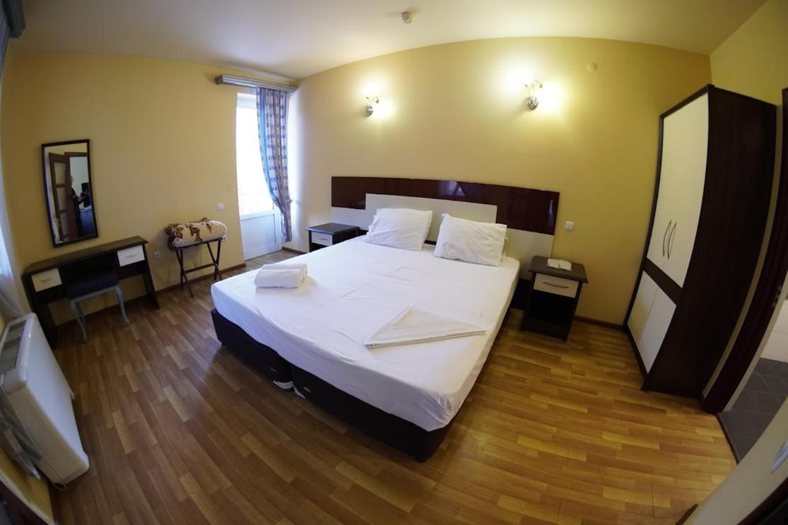 Armenian Village Park Hotel & Free Water Park, Gym Yerevan Phòng bức ảnh
